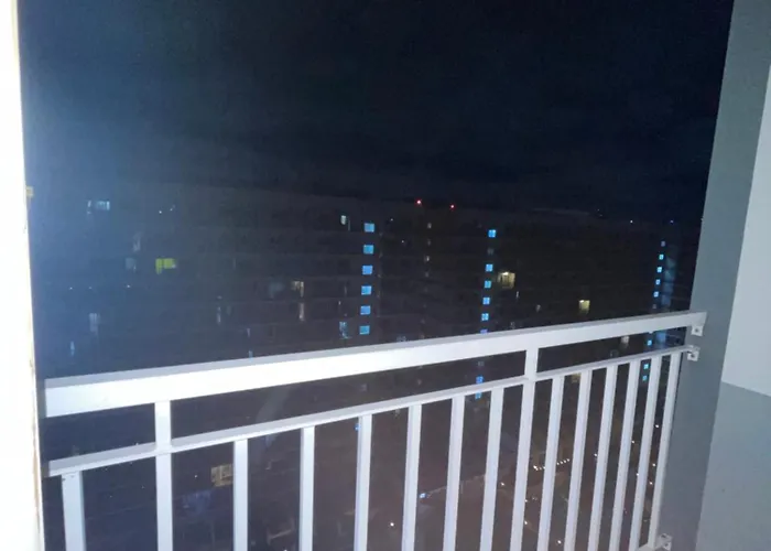 2bedroom With 2balcony With Pool View 1633-34 Apartamento Manila